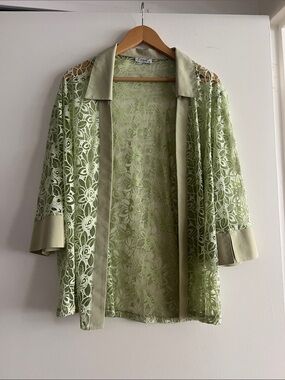 Light Green Lace Open-Front Women's Top